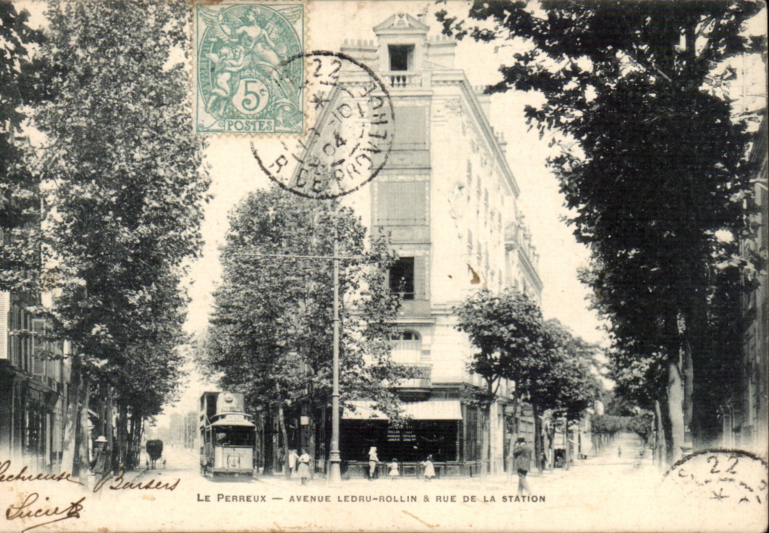 Le Perreux CPA Avenue Ledru Rollin et rue de la station