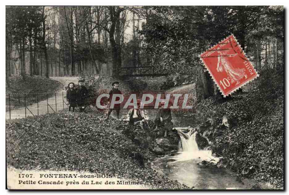 Fontenay sous Bois CPA Petite cascade pres du lac des Minimes