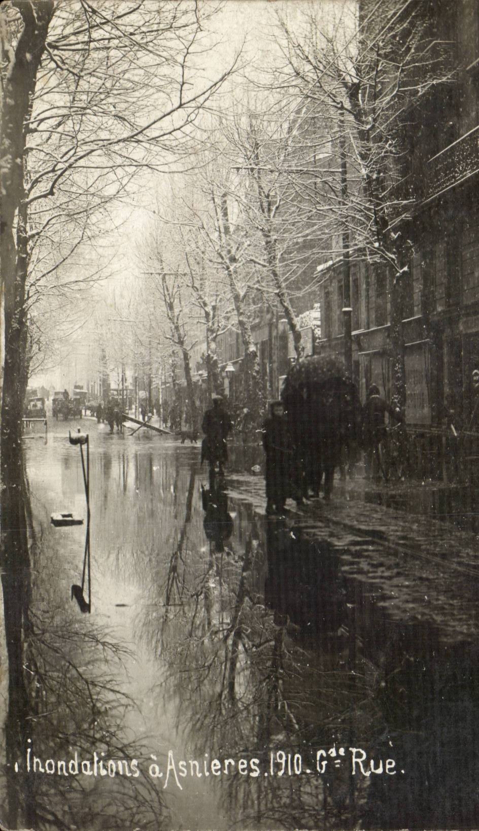 Asnieres CPA Inondations Grande rue