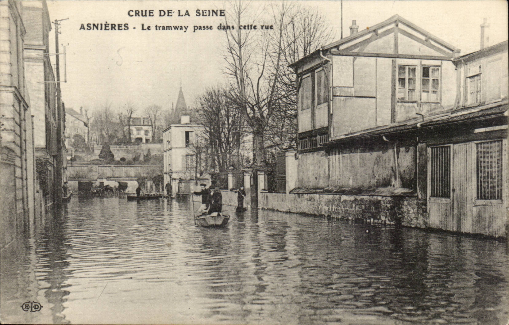 Asnieres CPA Inondations Le tramway passe dans cette vue