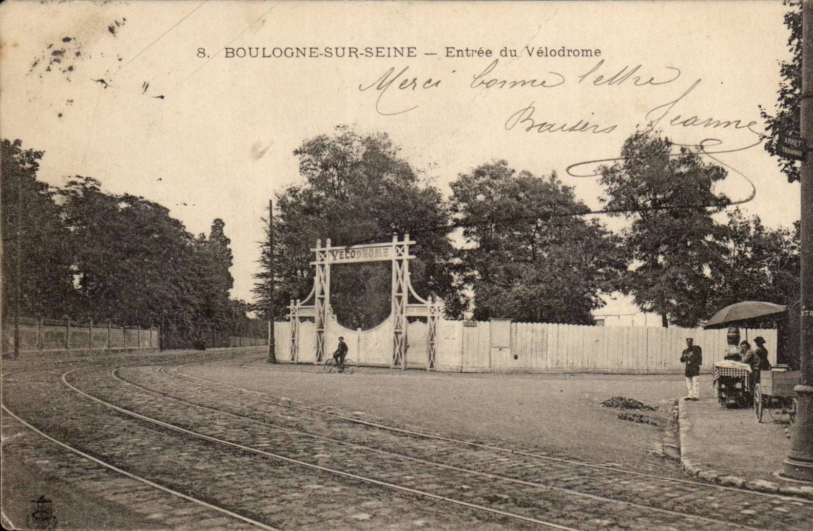 Boulogne sur SEine CPA Entree du velodrome (velo cycle)
