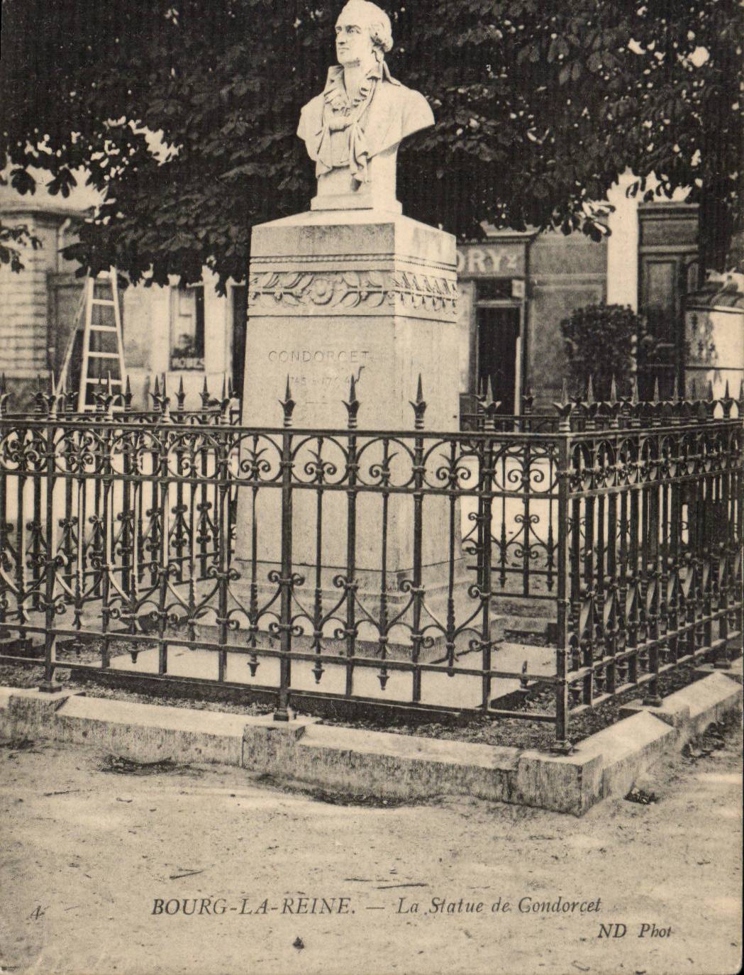 Bourg la Reine CPA La statue de Condorcet