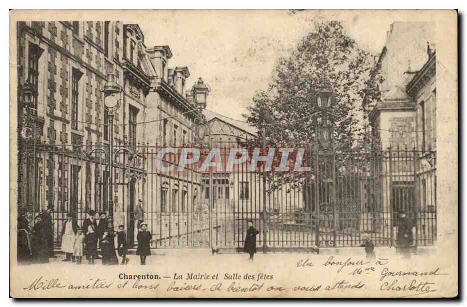 Charenton CPA La mairie et la salle des fetes