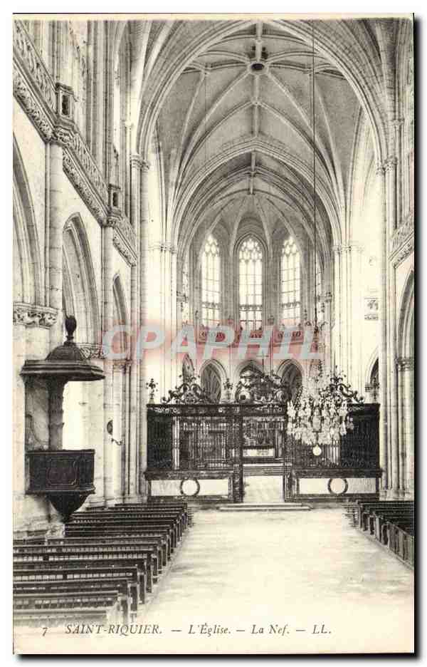 Saint Riquier CPA L'eglise La nef