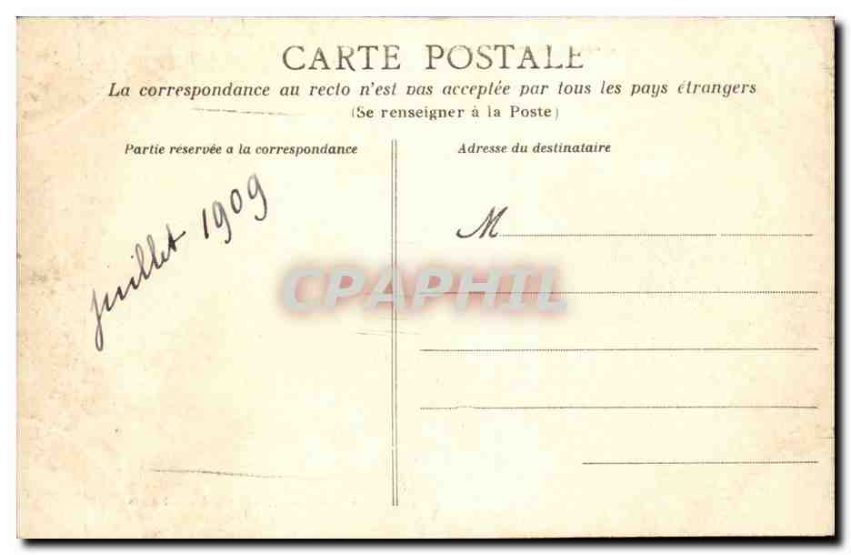 La vie a la mer CPA Pecheurs attendant le moment d'embarquer (peche) — Reverso