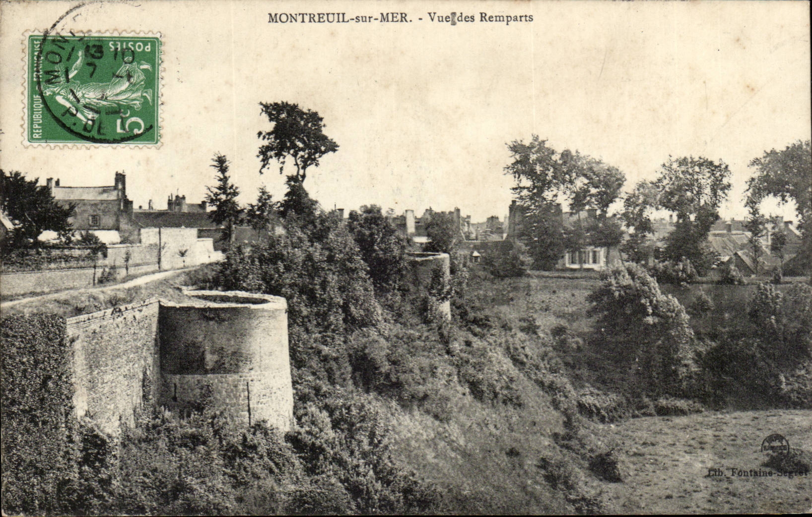 Montreuil sur Mer - Vue des Remparts - CPA 