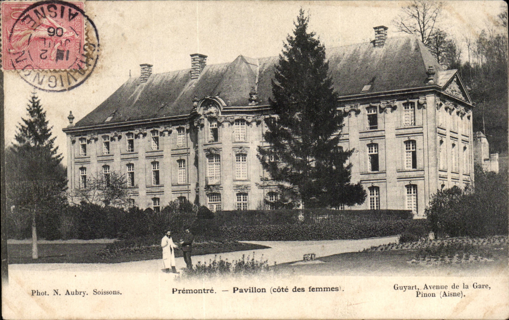 premontre CPA Pavillon (cote des femmes)