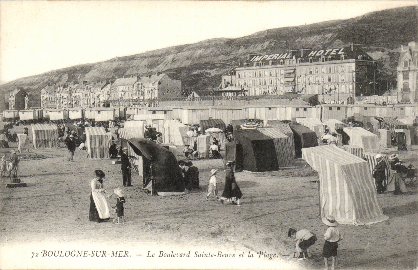 Boulogne sur Mer - Le Boulevard Sainte Beuve et la Plage - CPA 