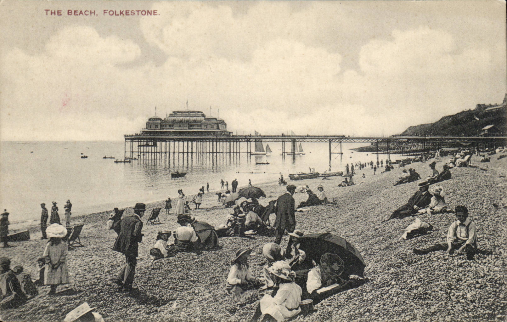 Grande Bretagne Great BRitain CPA The beach Folkestone