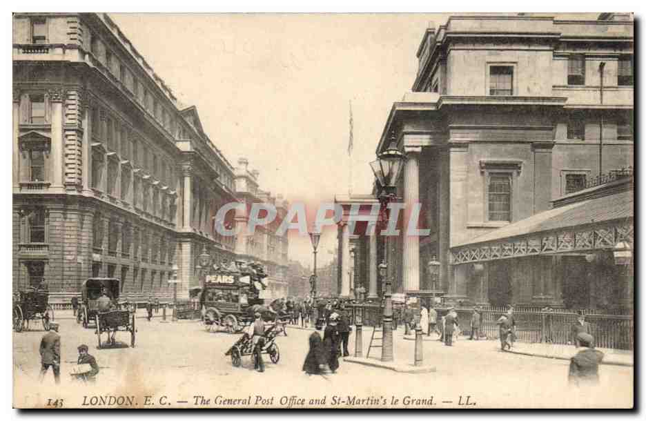 Grande Bretagne Great Britain CPA London Londres The General Post office and St Martin's le Grand