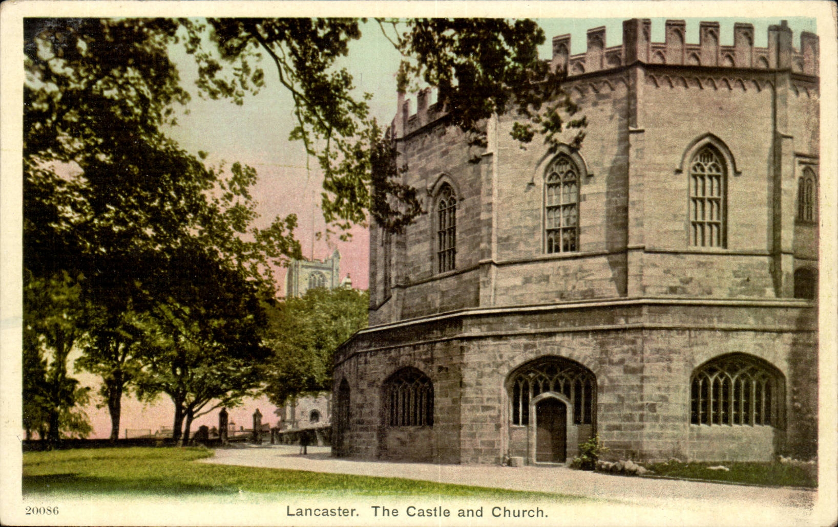Grande Bretagne Great BRitain CPA Lancaster The castle and church