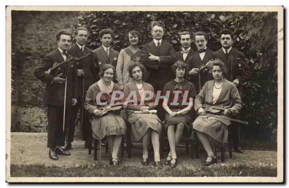 Groupe de musiciens — photographie en extérieur — GAYET
