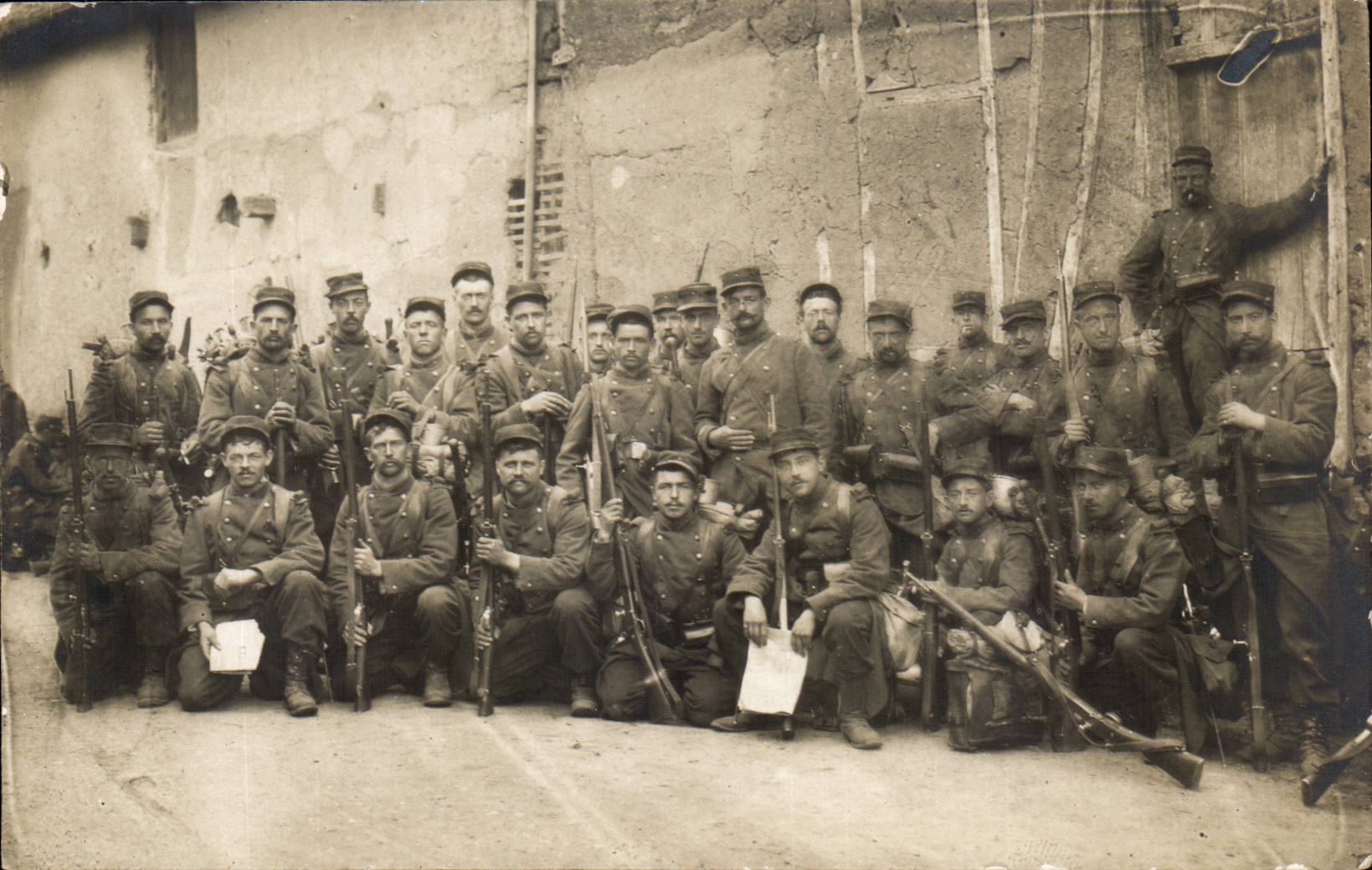 CARTE PHOTO Militaire soldats Militaria