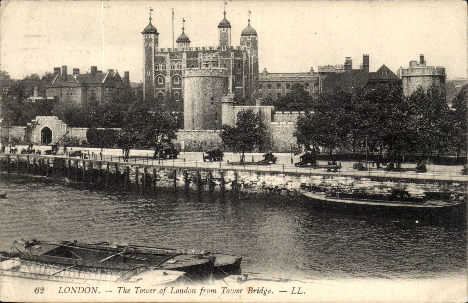 Angleterre - England - London - Londres - The Tower of London from Tower Bridge - CPA 