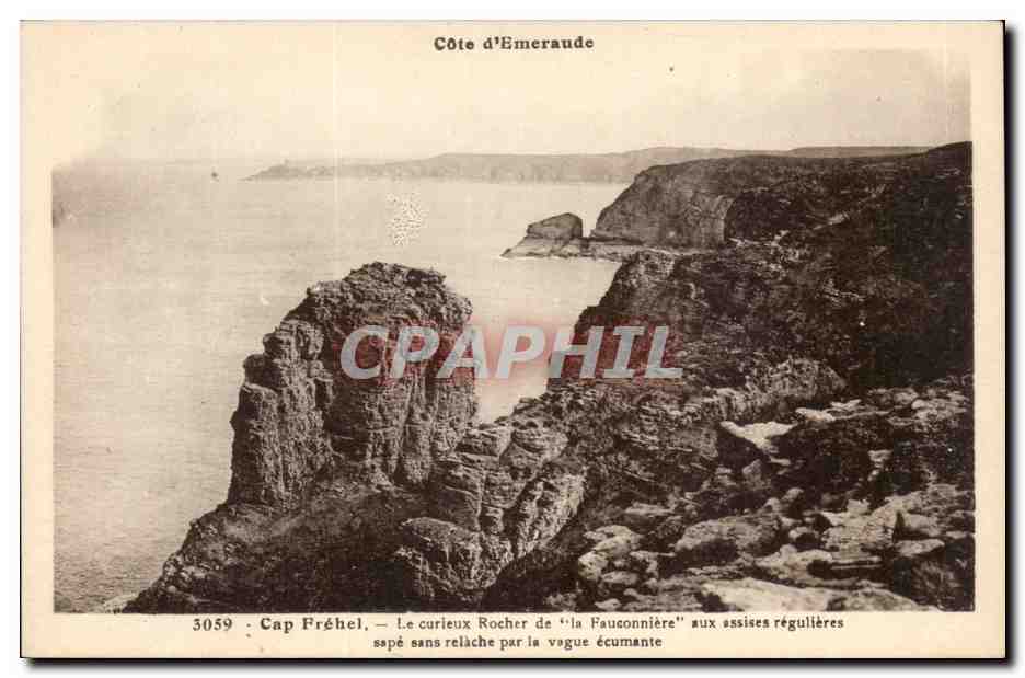 Cap Frehel CPA le curieux rocher de la fauconnerie 