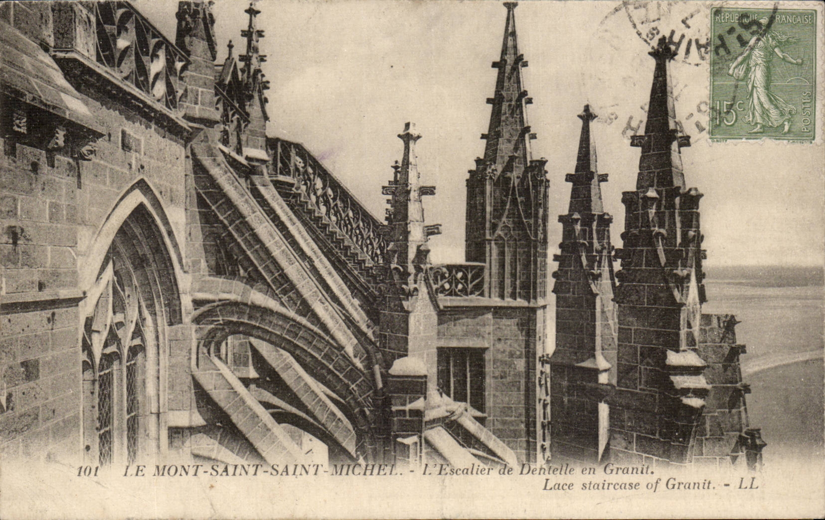 Le Mont-Saint-Michel — L'Escalier de Deltelle en Granit — LL