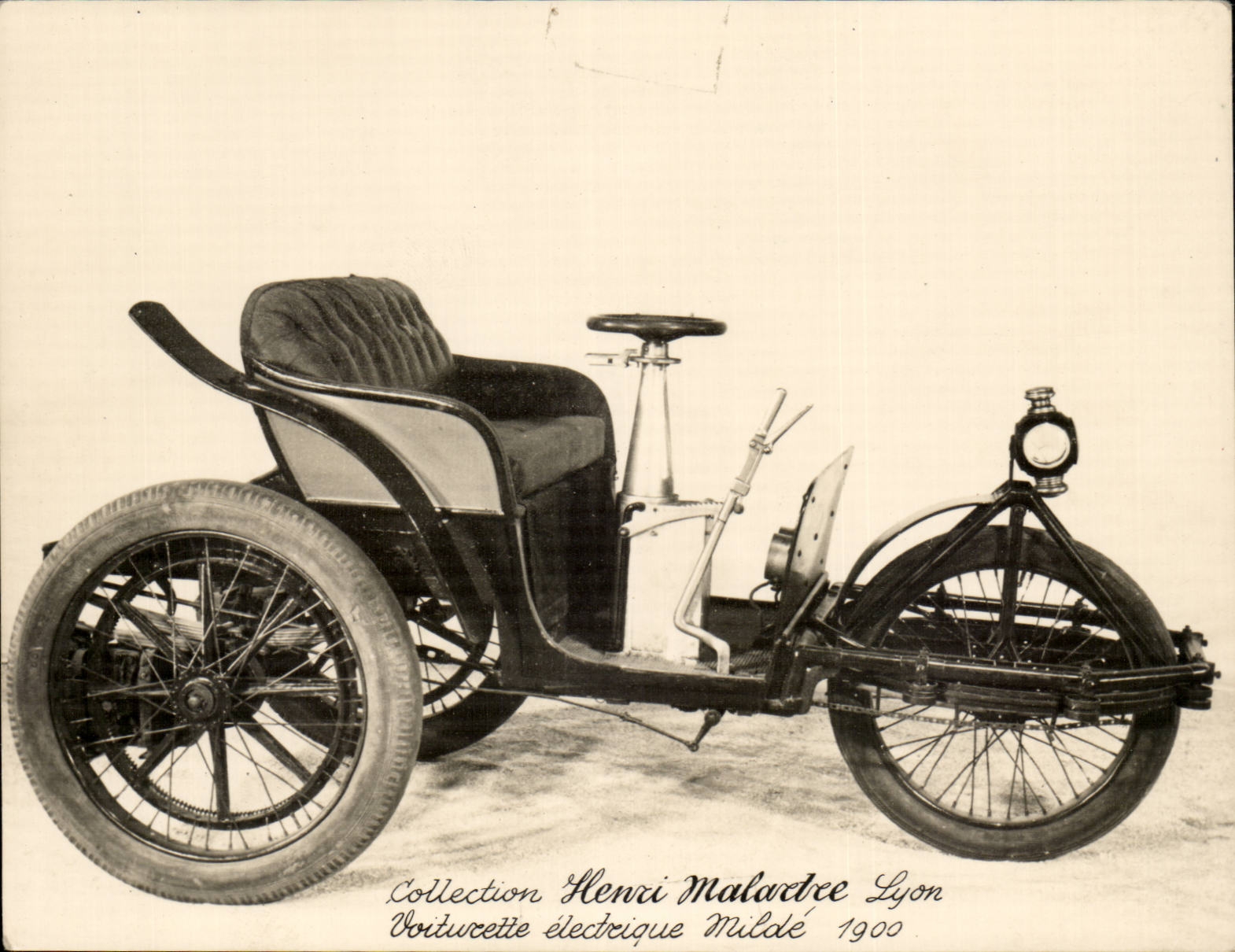 CPM Collection Henri Malartre Lyon Voiturette electrique Milde 1900 (car automobile)