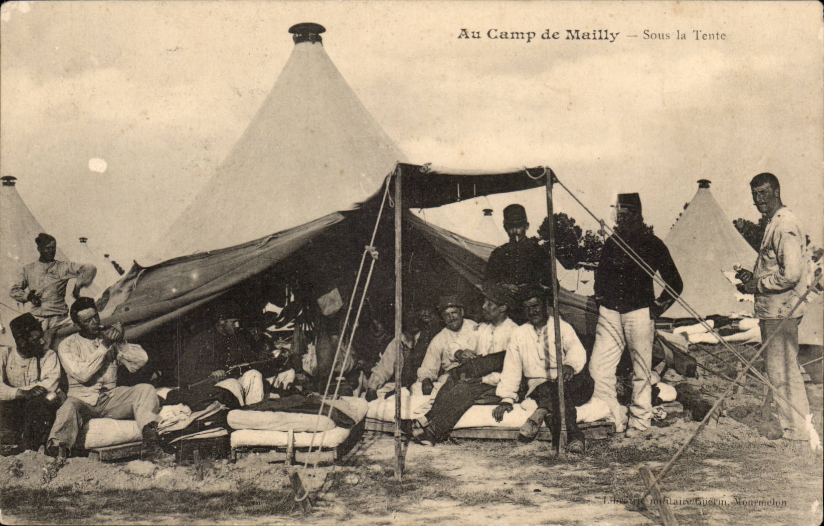 Militaria CAmp de Mailly CPA Sous la tente