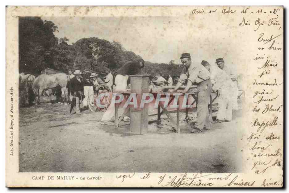 Militaria CAmp de Mailly CPA Le lavoir