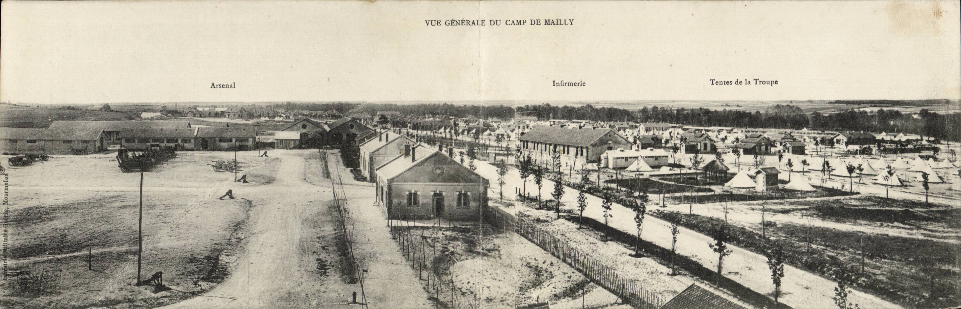 CPA Militaria CAmp de Mailly CARTE DOUBLE Vue generale Arsenal Infirmerie Tentes 