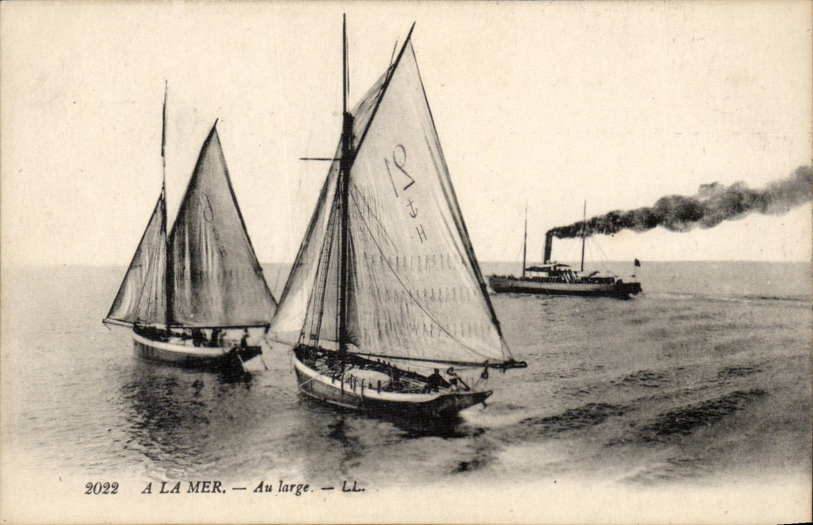 A LA MER — Au large — LL.