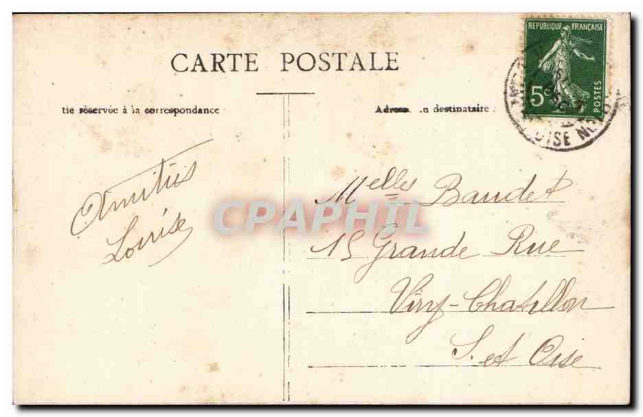 Niña en vestido rosa cerca de un abeto de Navidad — M.P. Paris n°135 — Reverso