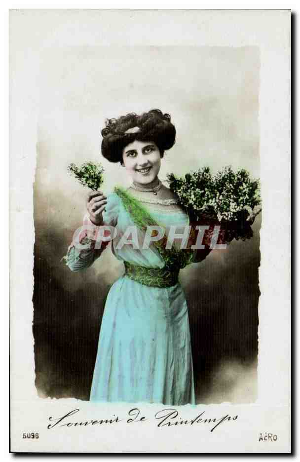 Femme en robe bleue tenant des bouquets — Souvenir de Printemps — AÉRO n°5096