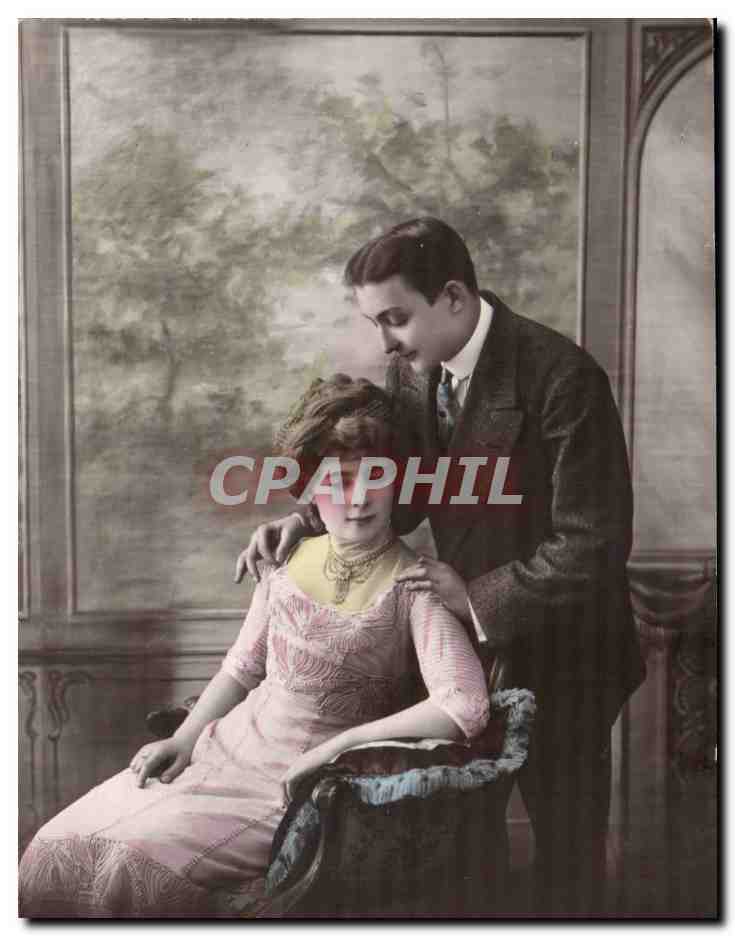 Couple en intérieur — portrait sépia colorisé — CPAPHIL
