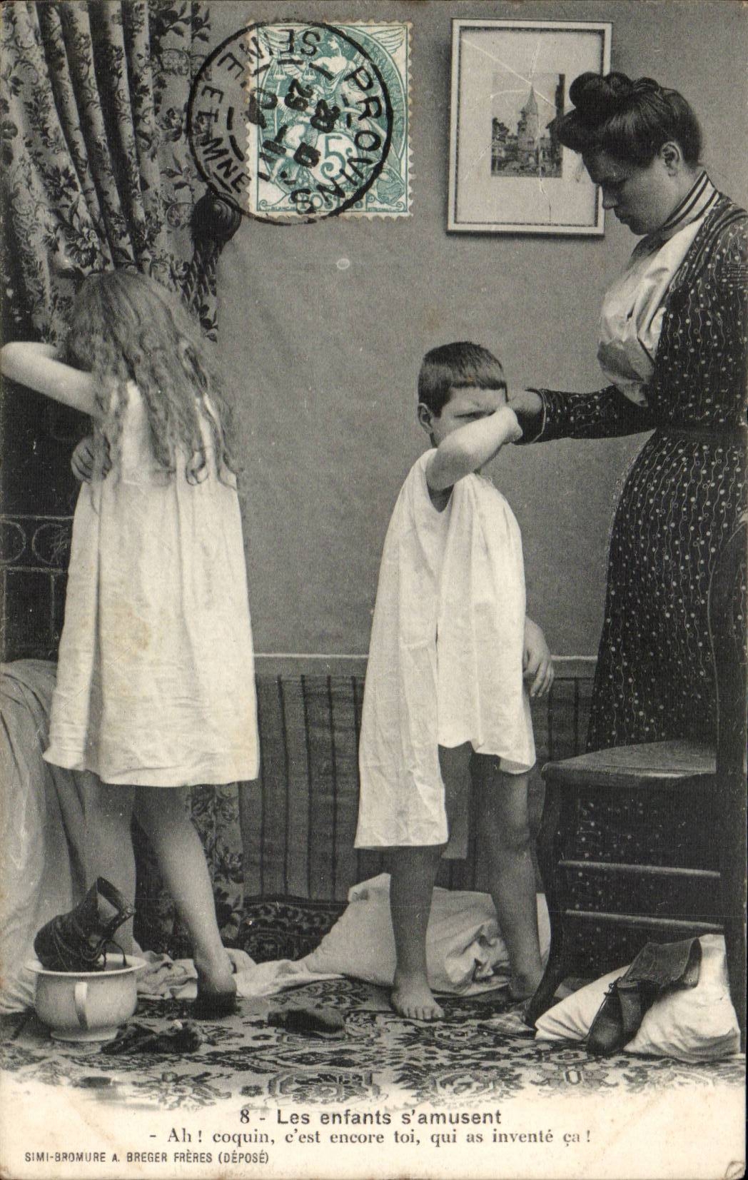 De kinderen spelen — huishoudelijke scène — Simi-Bromure & Brèger Frères (n°8)