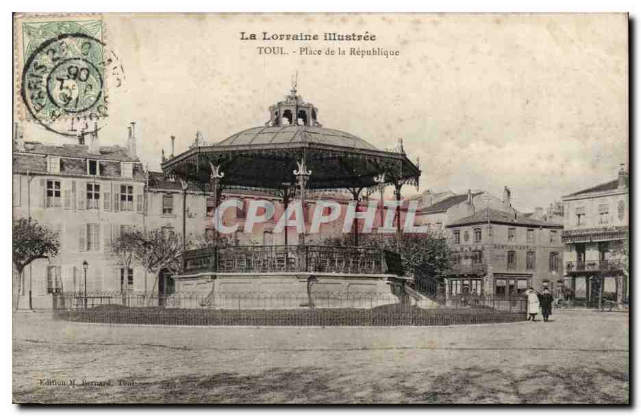 TOUL. - Place de la République — éditeur M. Bernard, Toul