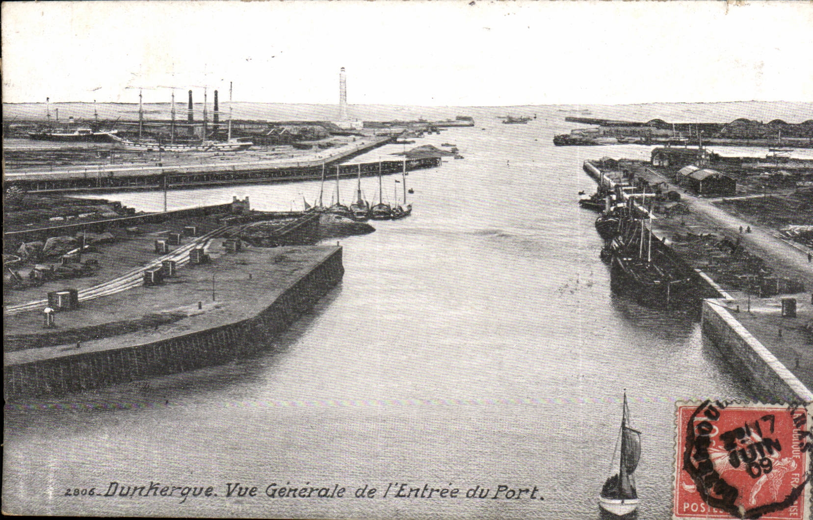 Dunkerque - Vue Generale de L'Entree du Port - CPA 