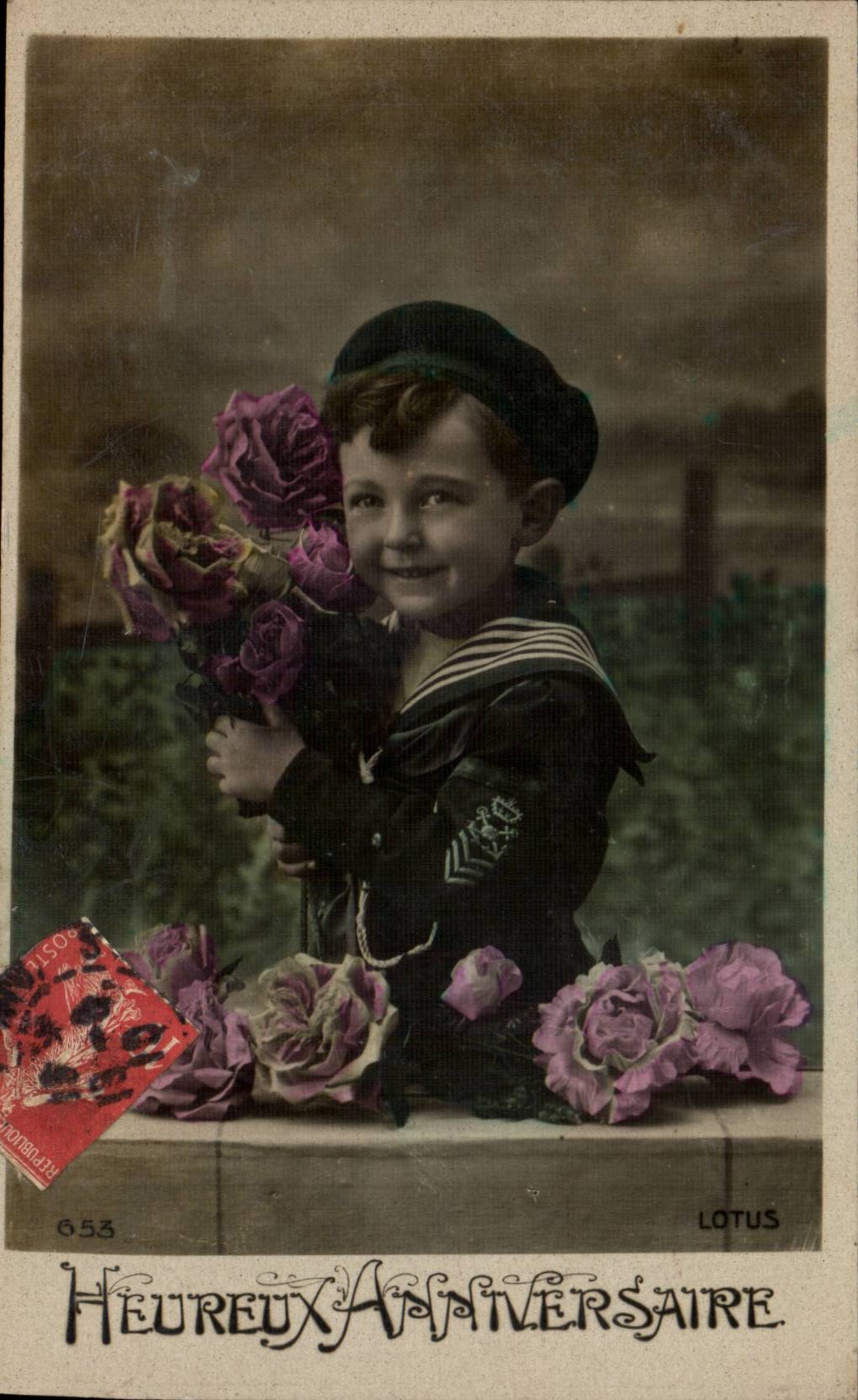 Enfant en uniforme marin — anniversaire — LOTUS n°653