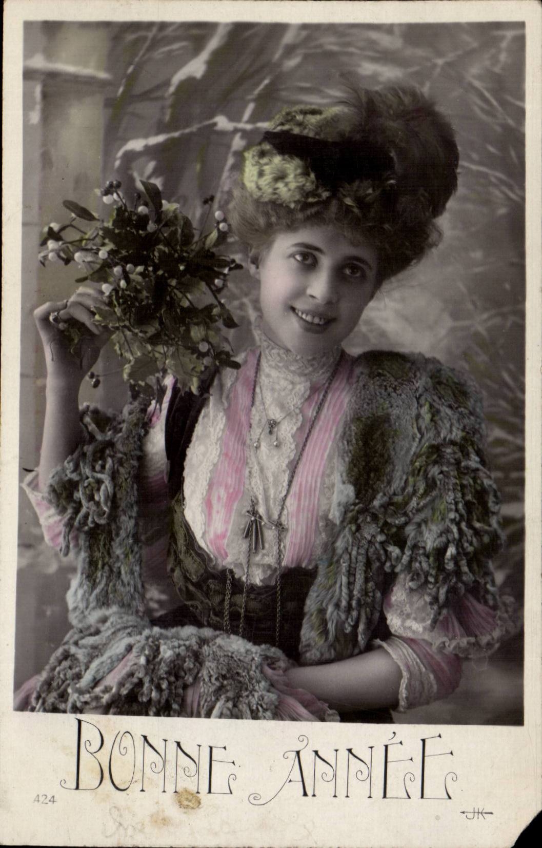 Jeune femme en tenue de Noël — Bonne Année — éditeur JK, n° 424