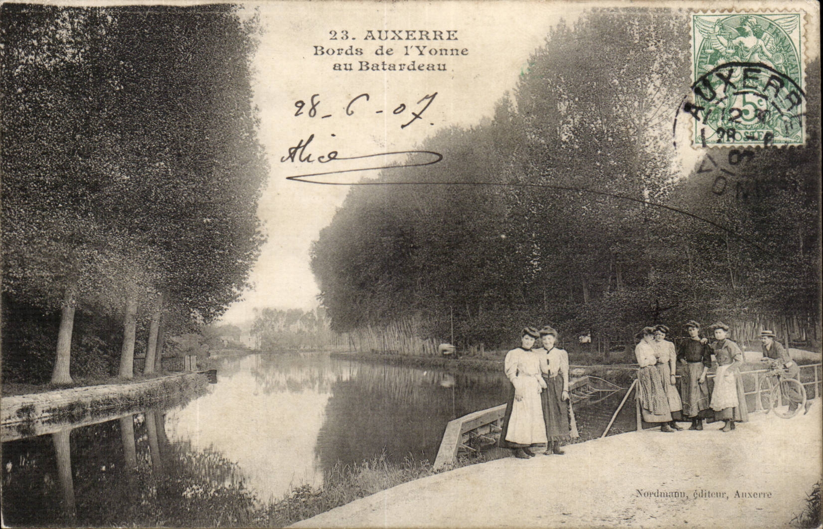 Auxerre CPA Bords de l'Yonne Au Batardeau