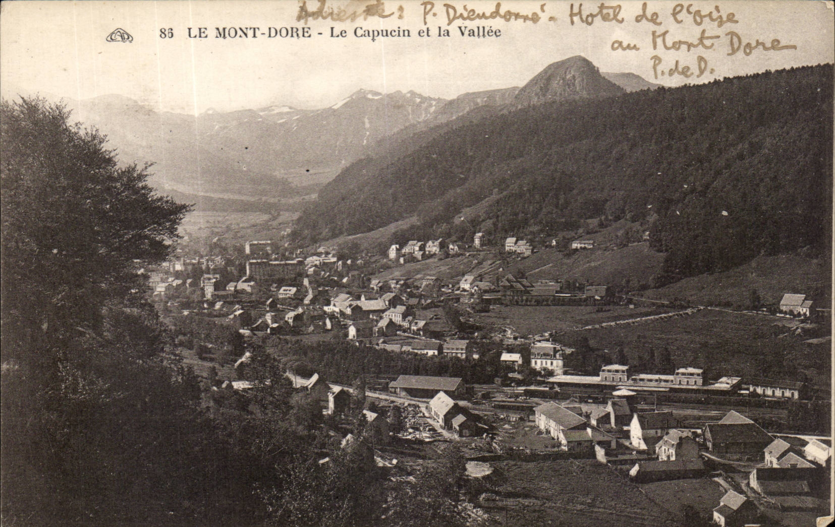 Le mont Dore CPA Le capucin et la vallee 