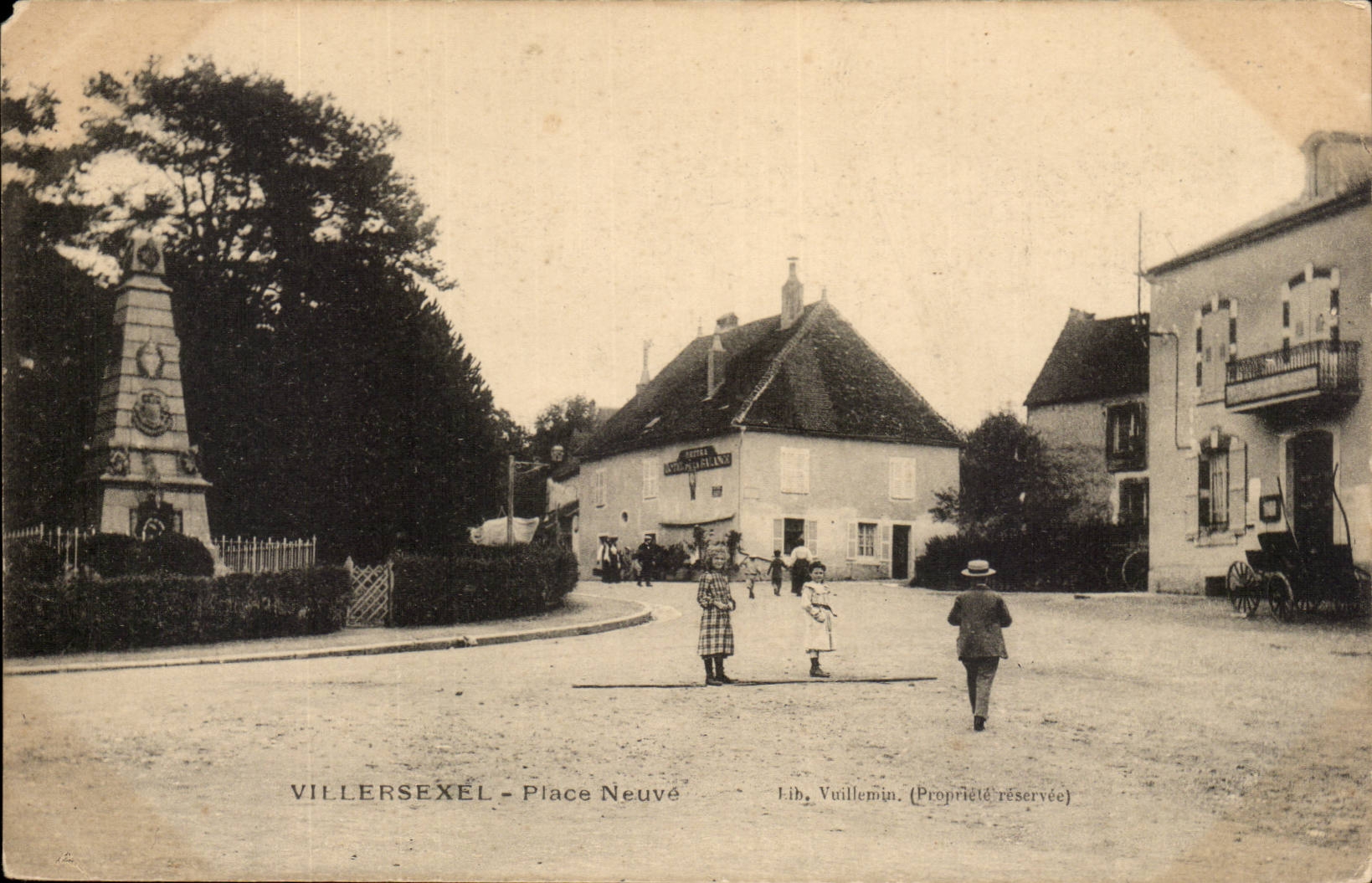 Villersexel - Place Neuve - CPA 