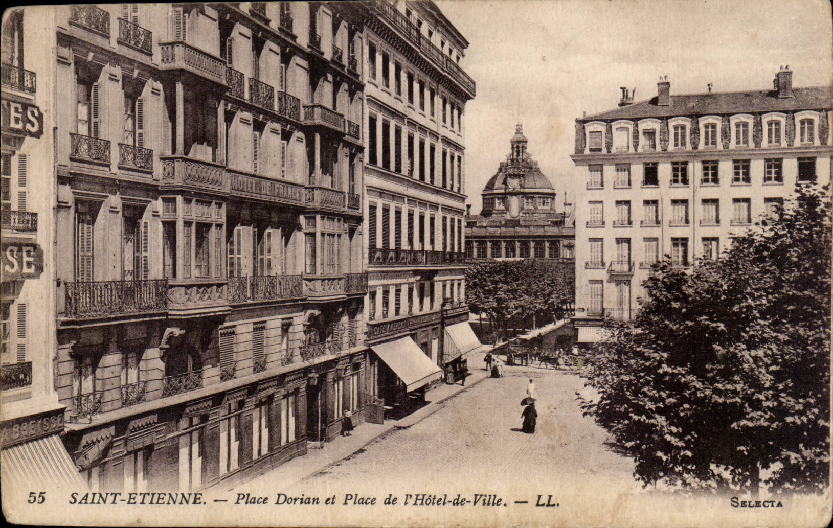 Saint-Étienne — Place Dorian et Place de l'Hôtel-de-Ville — Selecta