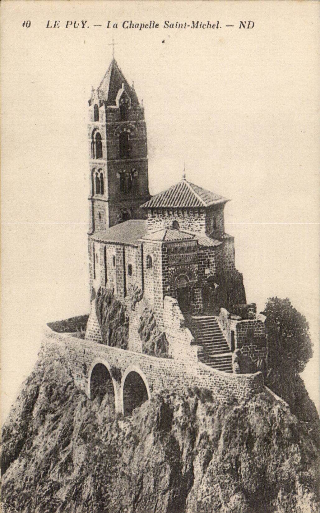 Le Puy CPA La chapelle Saint Michel