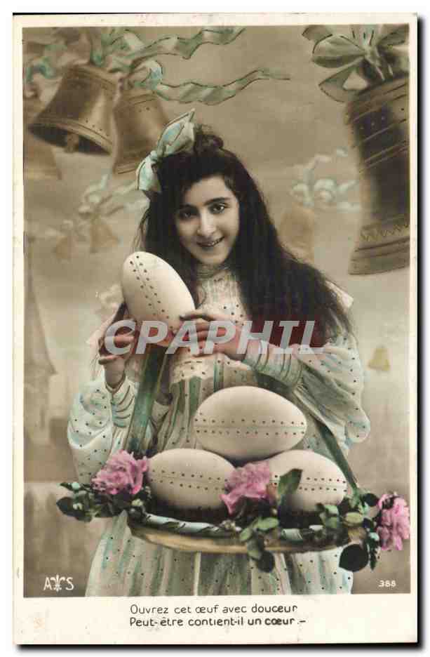 CPA Fantaise Enfant paques Oeufs Easter Cloche
