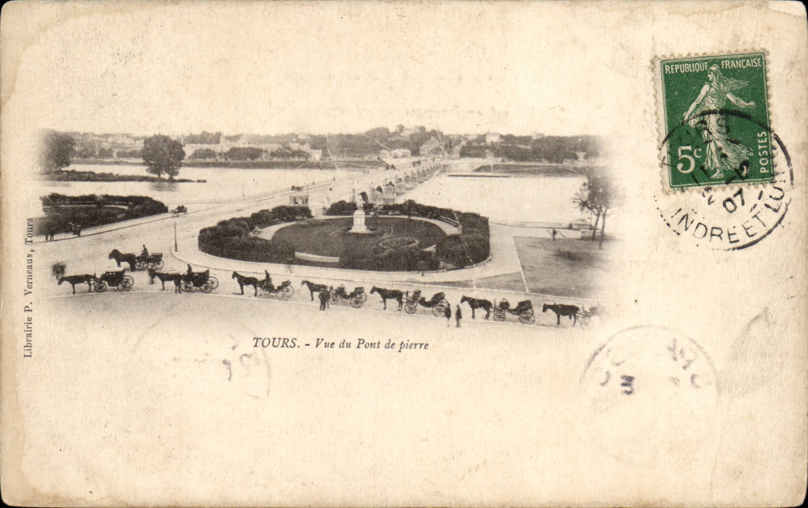 Tours CPA Vue du pont de pierre
