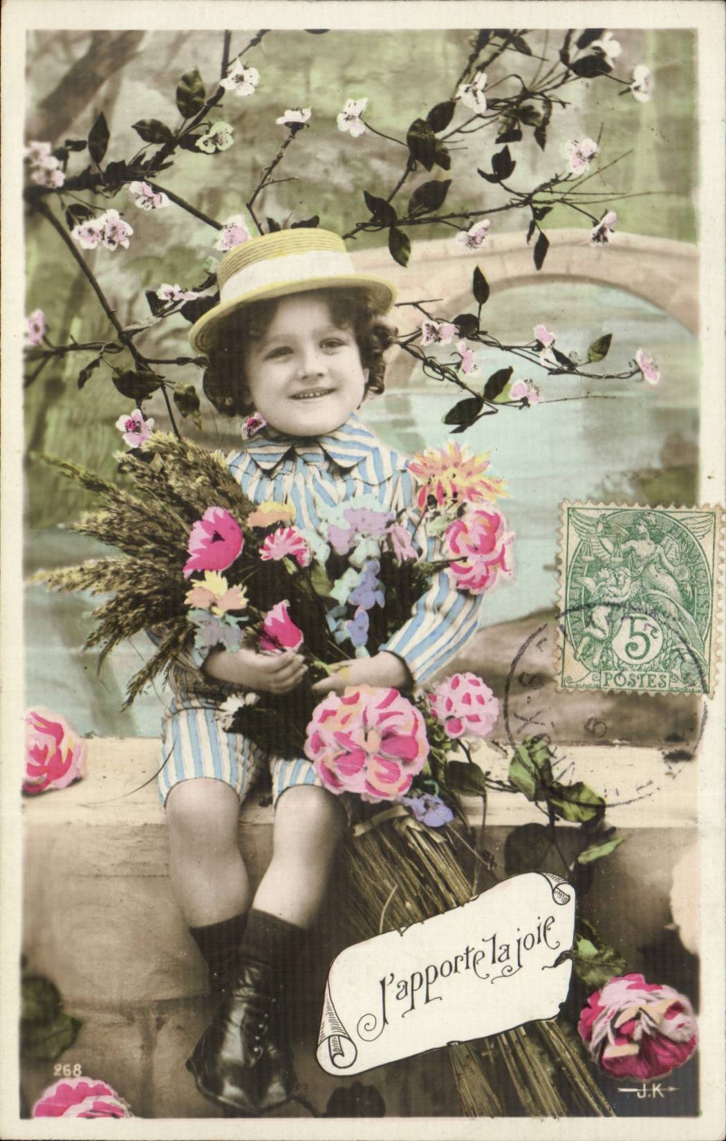 CPA Fantaisie Enfant J'apporte la jolie
