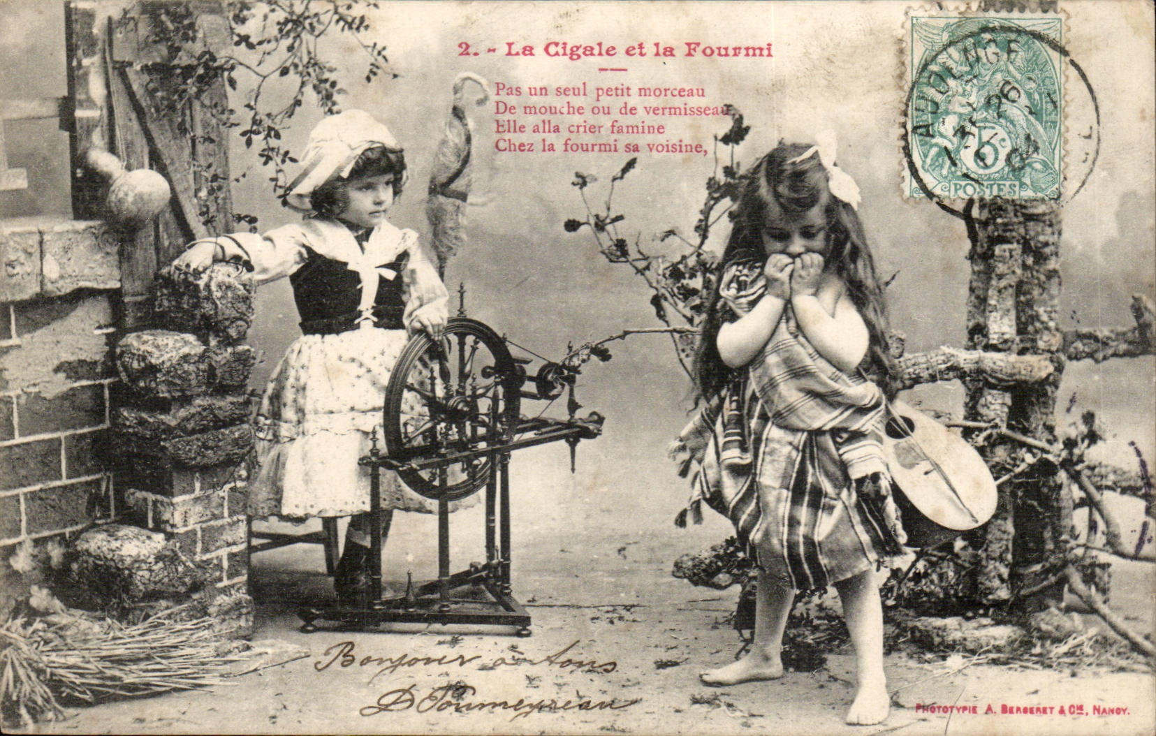 CPA Enfant La cigale et la fourmi
