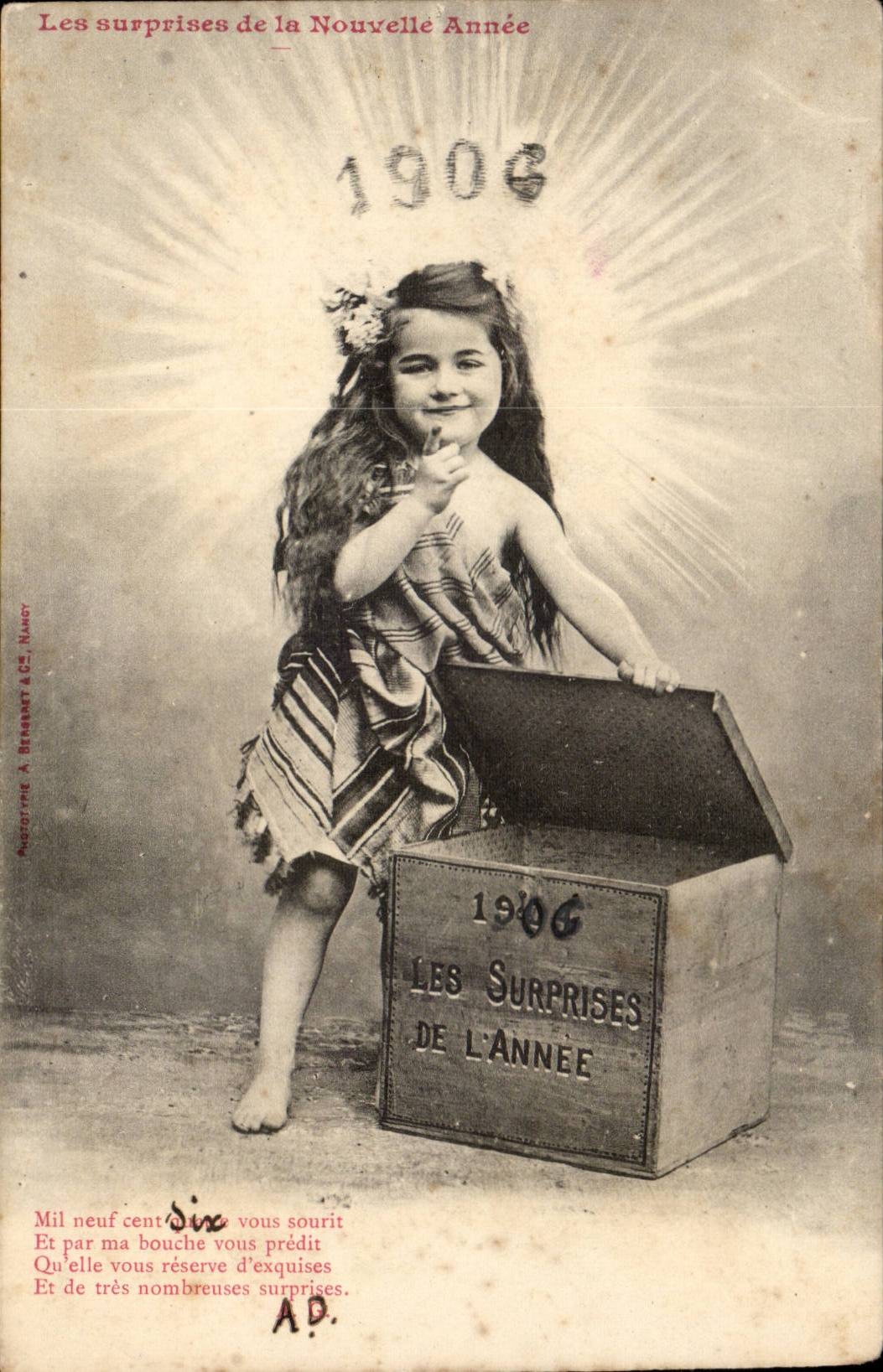 CPA Fantaisie Les surprises de la nouvelle annee (enfant) 1906