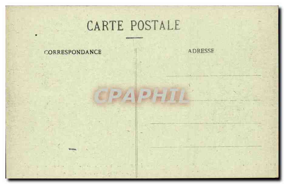 Pont-l'Évêque — Les Allemands ont sorti les meubles d'une maison et n'ont pu les emporter dans leur retraite — CL. Sect. phot. Armée Decelle, Compiegne, n°56 — Reverso