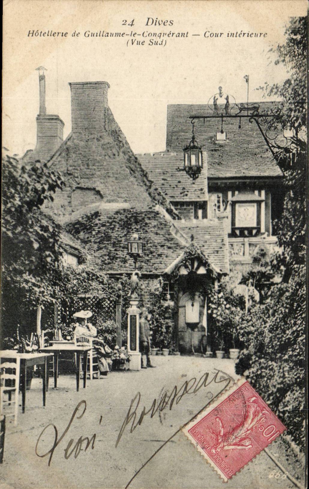 Hotel des Wilhelm des Eroberers — Innenhof (Südansicht) — Dives