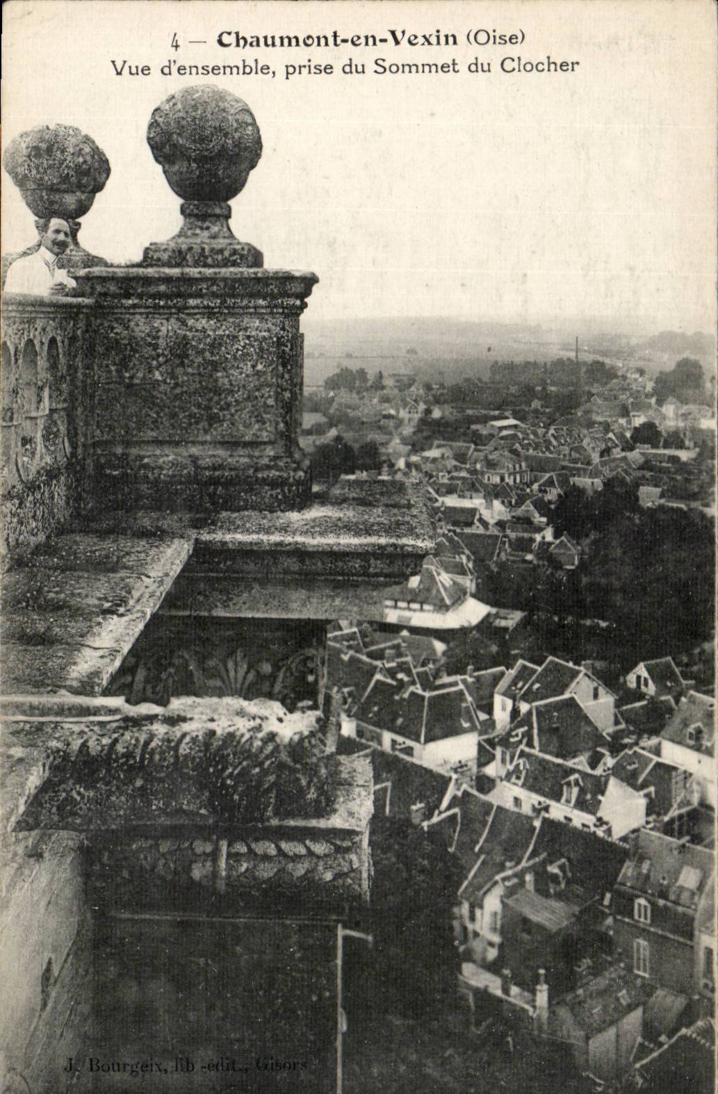 Chaumont en Vexin CPA Vue d'ensemble prise du sommet du clocher