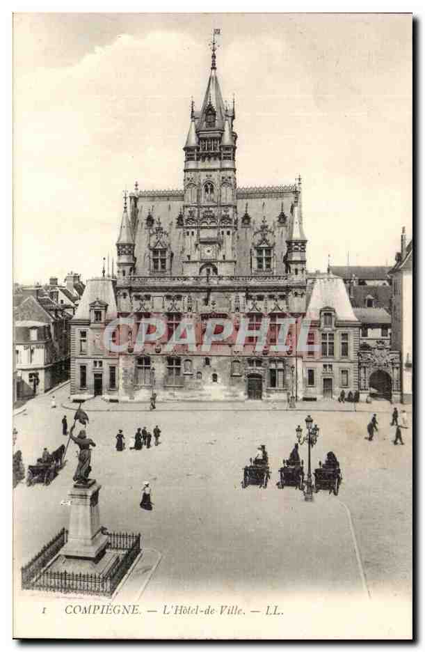 Foret de Compiegne CPA L'hotel de ville