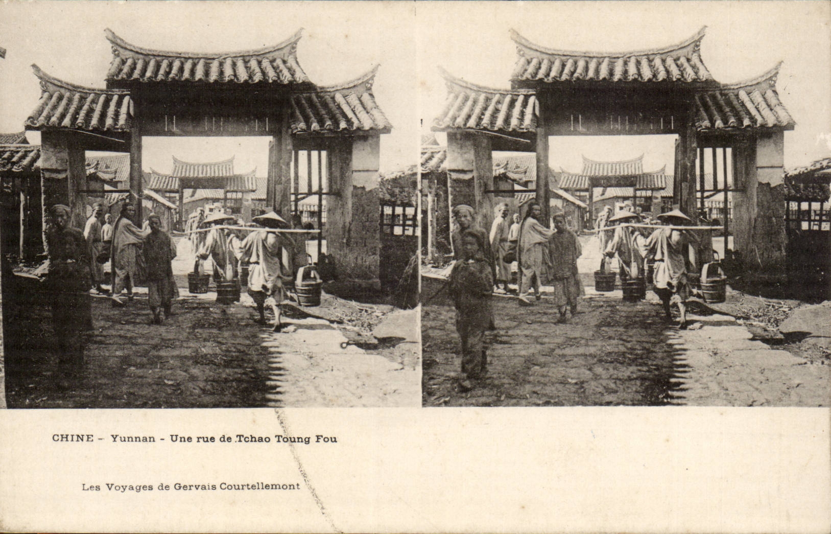 Yunnan - Une rue de Tchao Toung Fou — Les Voyages de Gervais Courtellemont