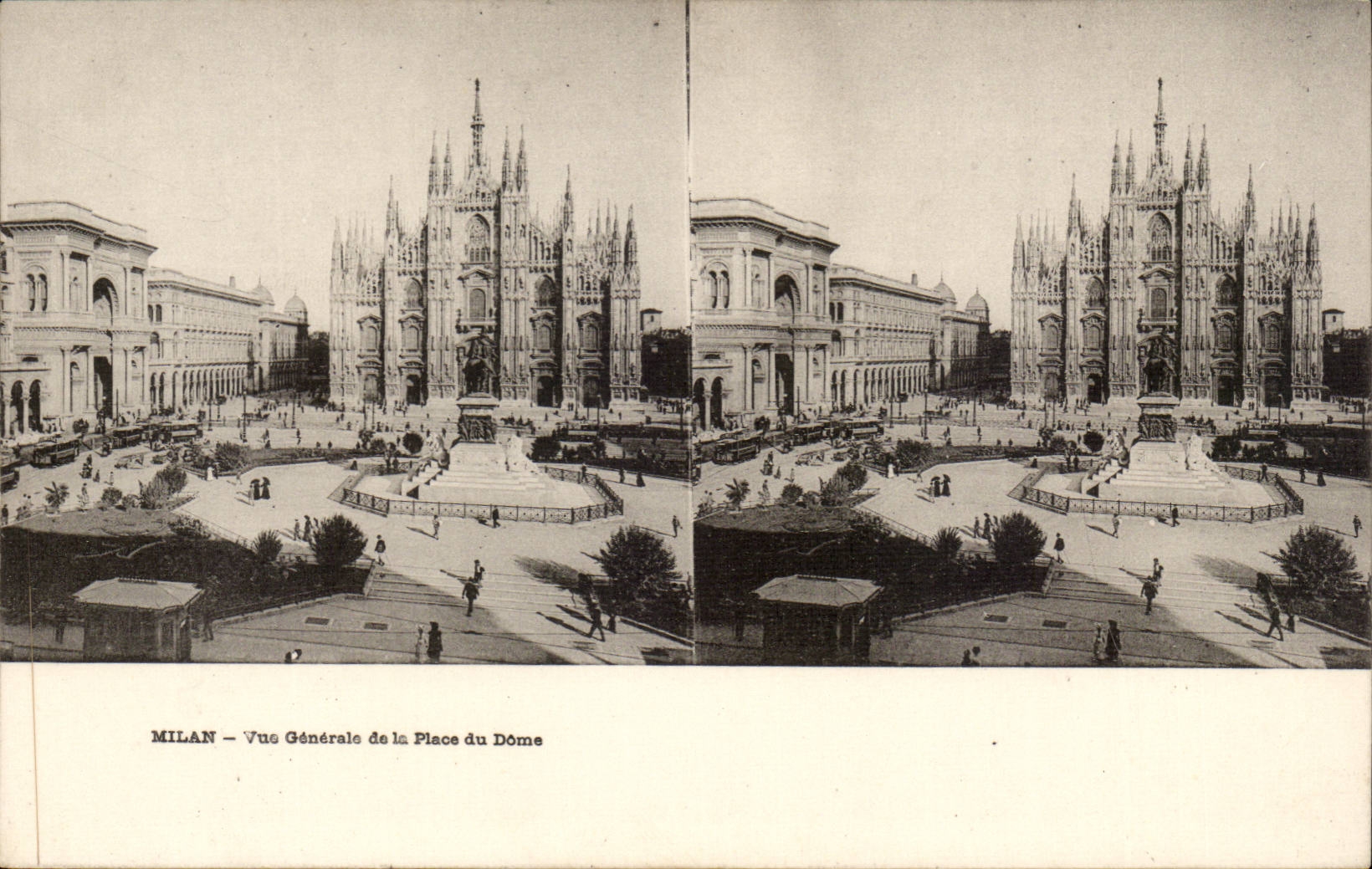 Italie Italia CPA Milan Vue generale de la place du Dome