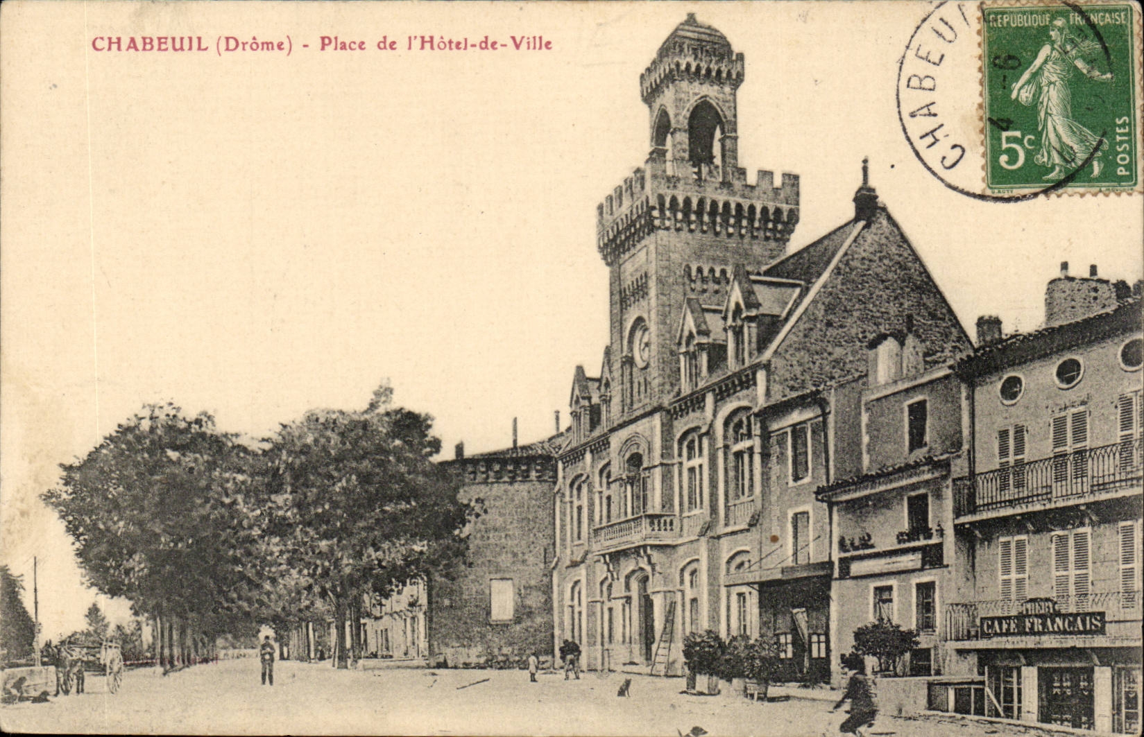 Chabeuil (Drôme) - Place de l'Hôtel-de-Ville — éditeur inconnu, n° de série non visible